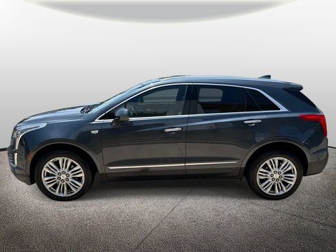Used 2019 Cadillac XT5 Premium Luxury w/ Driver Assist Package FWD image 3