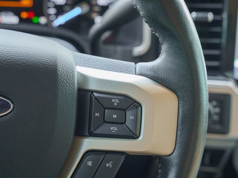 Used 2022 Ford F250 Lariat w/ Lariat Ultimate Package AWD/4WD image 25