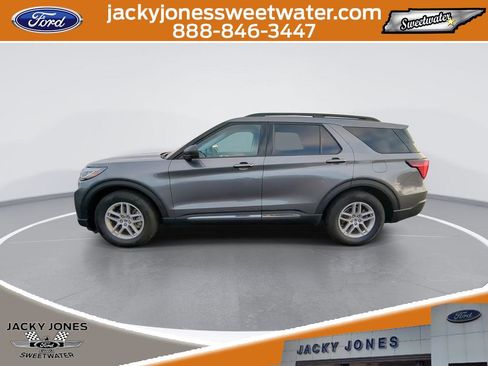 Certified 2025 Ford Explorer Active image 5