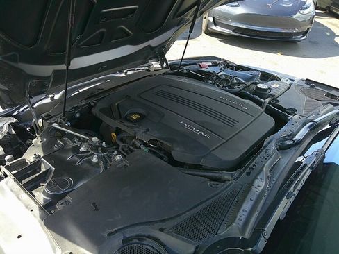 Used 2020 Jaguar F-TYPE Convertible image 24