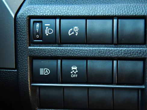 Used 2024 Toyota Tacoma TRD Sport image 33