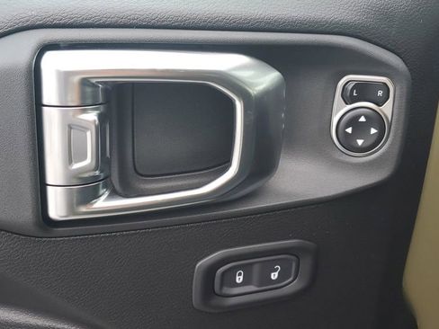 New 2026 Jeep Gladiator Sport image 20