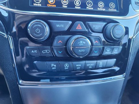 Used 2022 Jeep Grand Cherokee Limited AWD/4WD image 23