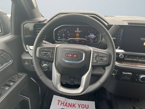 Used 2024 GMC Sierra 1500 Elevation AWD/4WD image 12