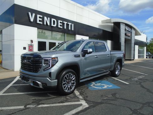 Certified 2025 GMC Sierra 1500 Denali Ultimate AWD/4WD image 1