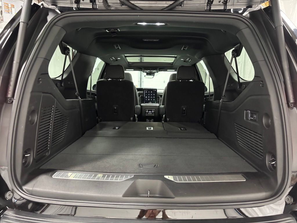 Used 2026 GMC Yukon XL AT4 w/ AT4 Premium Package AWD/4WD image 50