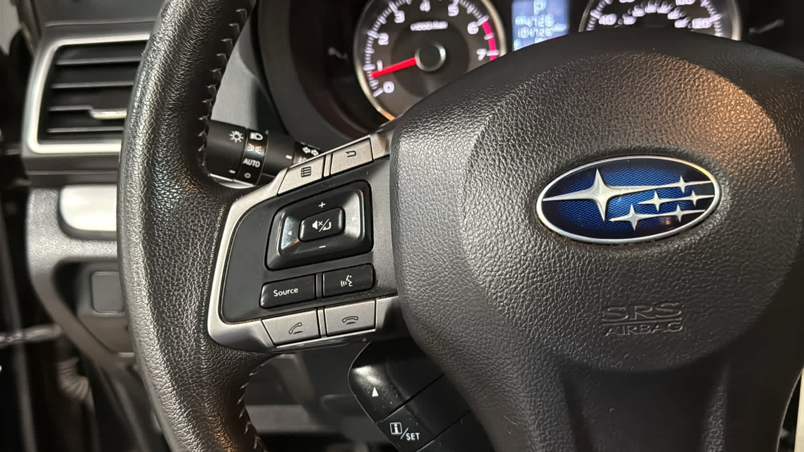 Used 2016 Subaru Forester 2.5i Limited AWD/4WD image 12