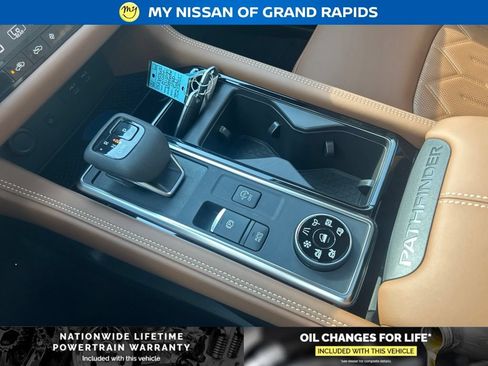 New 2026 Nissan Pathfinder Platinum AWD/4WD image 20