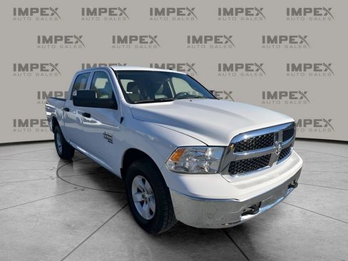Used 2022 RAM 1500 Tradesman w/ Chrome Appearance Group image 7