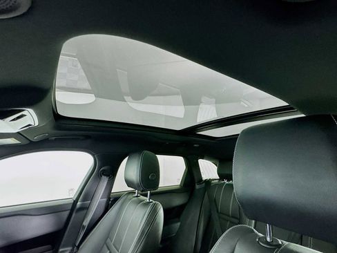 Used 2023 Land Rover Range Rover Velar R-Dynamic S image 13