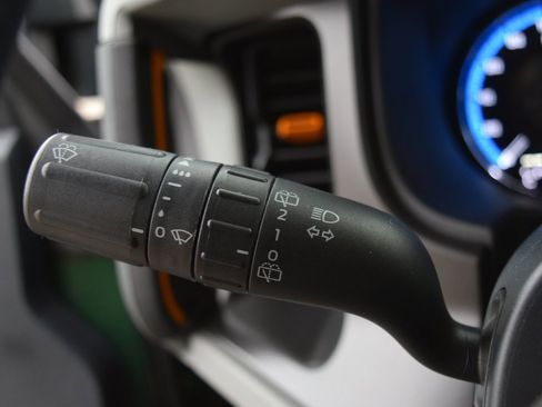 Used 2023 Ford Bronco Badlands image 16