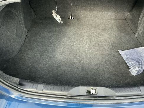 Used 2011 Nissan Sentra 2.0 SL w/ Navigation Pkg image 17