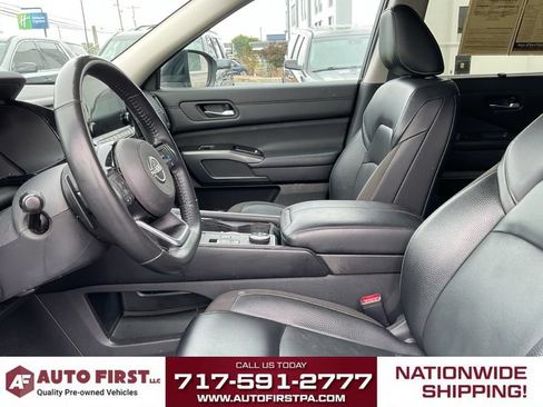 Used 2022 Nissan Pathfinder SL AWD/4WD image 7