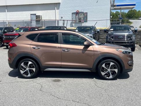 Used 2017 Hyundai Tucson Limited w/ Limited Ultimate Package 03 AWD/4WD image 2