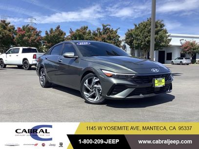 Used 2025 Hyundai Elantra Limited