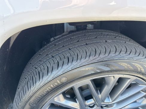 Used 2023 Jeep Compass High Altitude w/ Driver Assist Group I image 44