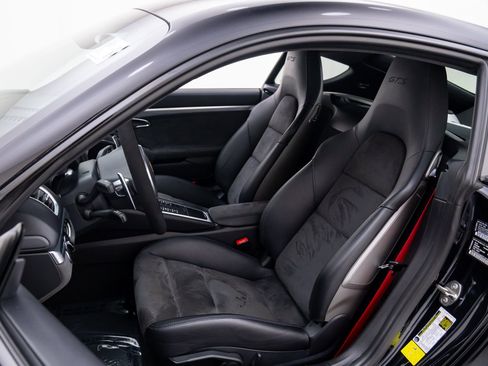 Certified 2015 Porsche Cayman GTS image 5