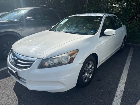 Used 2011 Honda Accord SE image 2