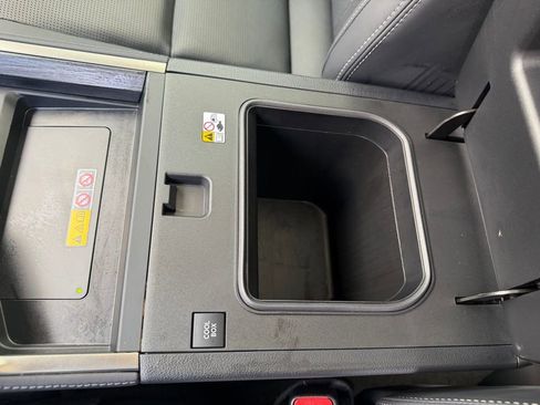 Used 2024 Lexus GX 550 w/ Cold Area Package image 26