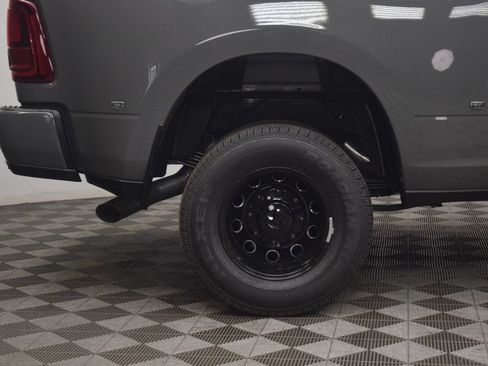 New 2026 RAM 3500 Big Horn AWD/4WD image 8