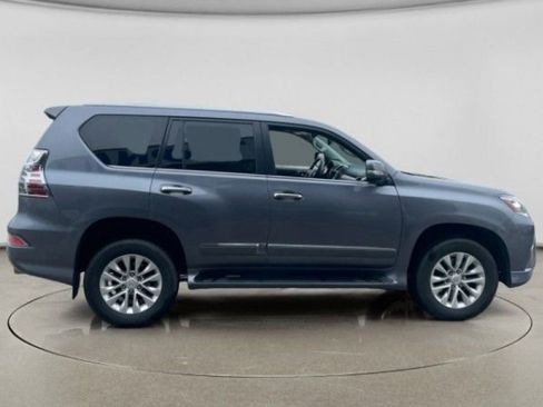 Used 2019 Lexus GX 460 Premium AWD/4WD image 2