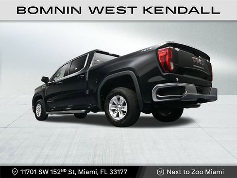 Used 2023 GMC Sierra 1500 SLE image 23