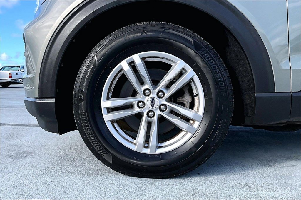Used 2020 Ford Explorer XLT w/ Equipment Group 202A RWD image 8