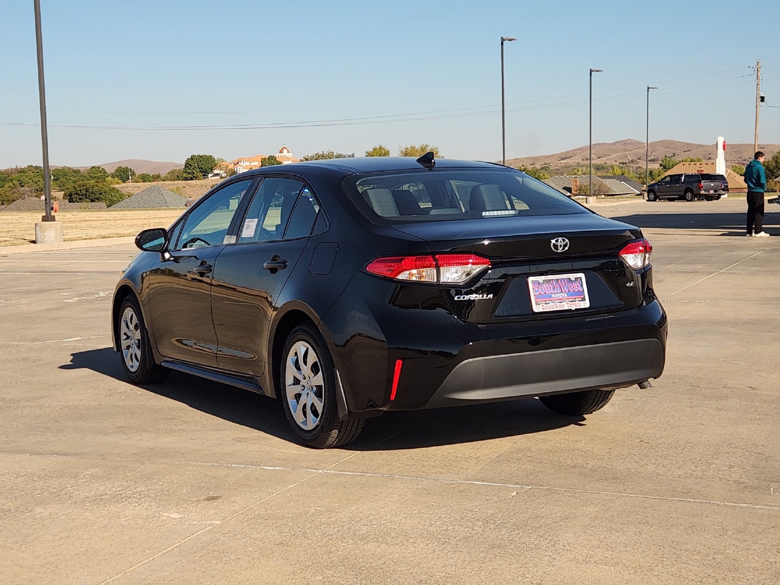 New 2027 Toyota Corolla LE FWD image 4