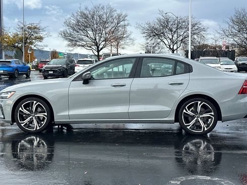 Used 2024 Volvo S60 B5 Plus image 7