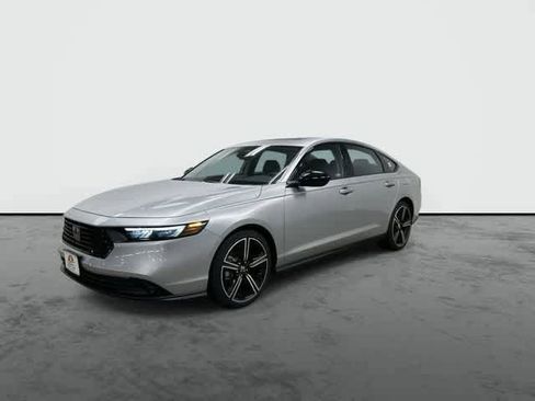 Used 2026 Honda Accord SE image 8