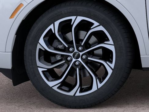 New 2026 Lincoln Nautilus Reserve AWD/4WD image 19