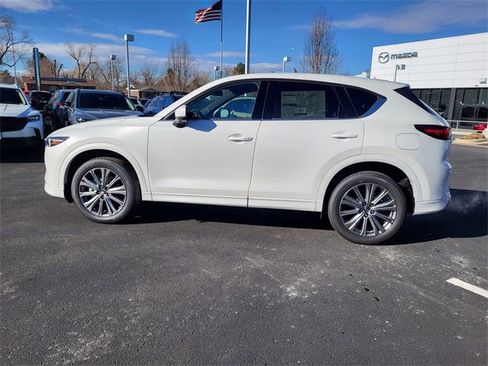 New 2025 MAZDA CX-5 Signature image 2