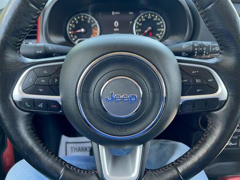 Used 2017 Jeep Renegade Trailhawk w/ Safety & Security Group image 13