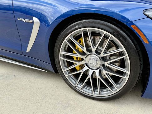 Used 2024 Mercedes-Benz AMG GT 55 image 11