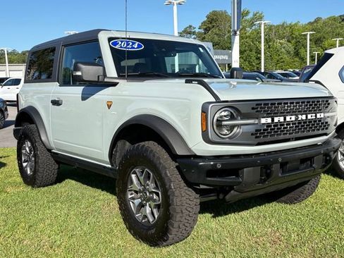 Used 2024 Ford Bronco Badlands AWD/4WD image 7