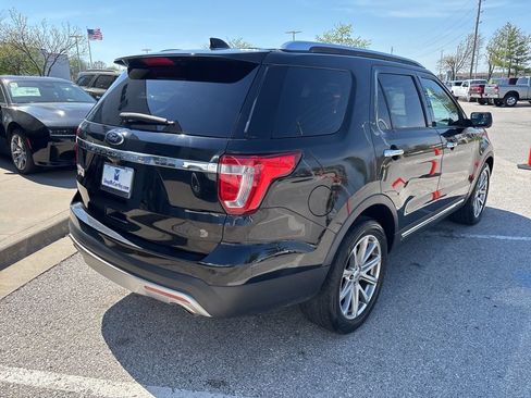 Used 2017 Ford Explorer Limited image 26