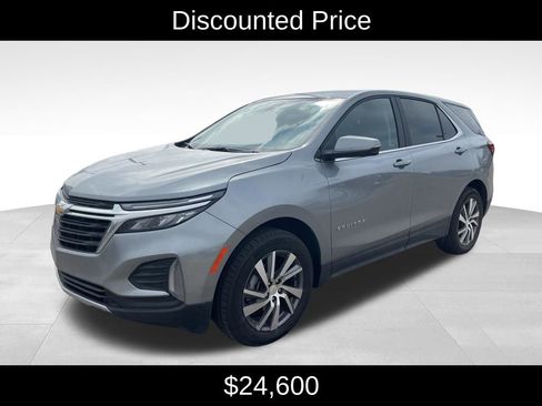 Used 2024 Chevrolet Equinox LT image 3