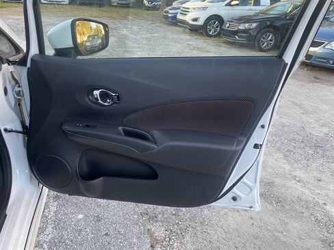 Used 2015 Nissan Versa Note SR image 12