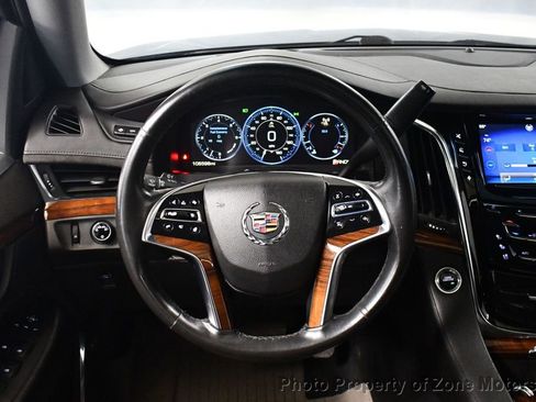 Used 2015 Cadillac Escalade Premium image 30