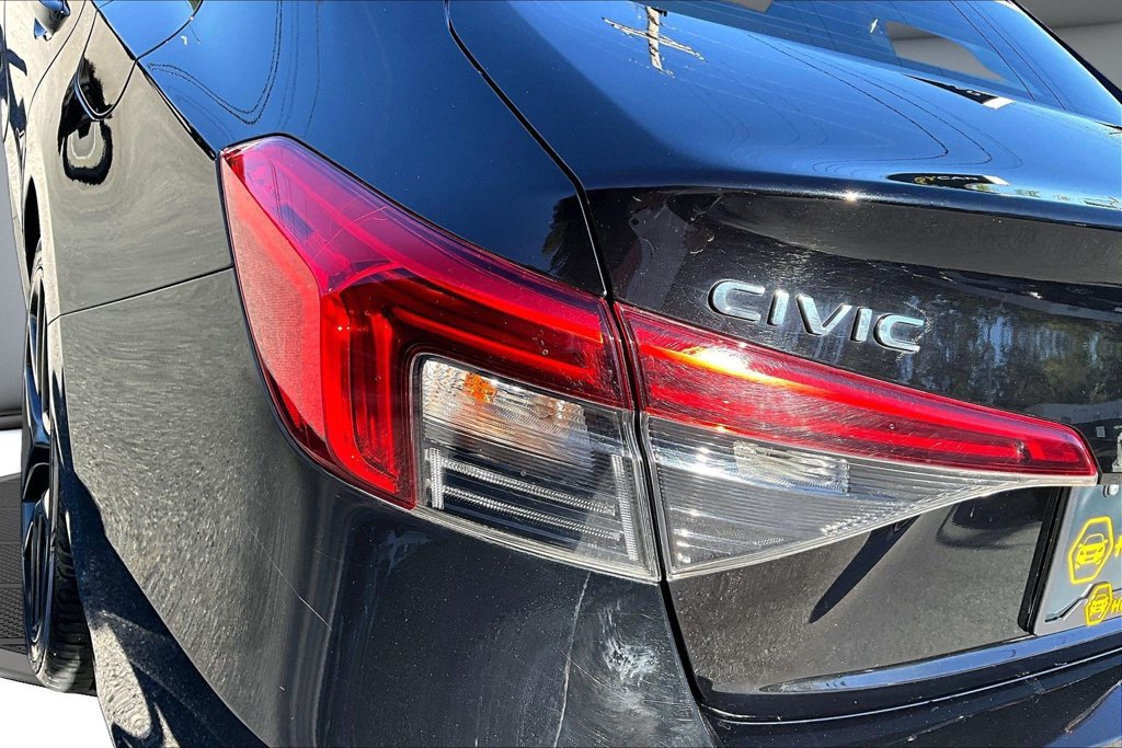 Used 2023 Honda Civic Sport image 23