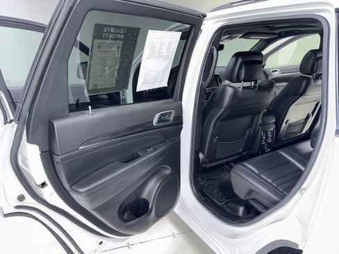 Used 2021 Jeep Grand Cherokee Limited X image 25