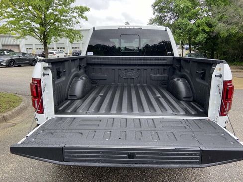 Used 2018 Ford F150 Raptor w/ Equipment Group 802A Luxury AWD/4WD image 9