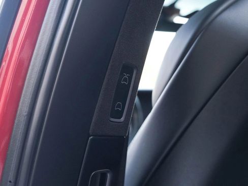 Used 2018 Tesla Model X 75D image 25