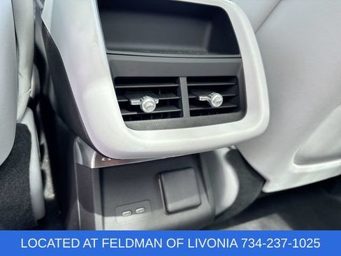 Used 2024 Cadillac Lyriq Luxury AWD/4WD image 21