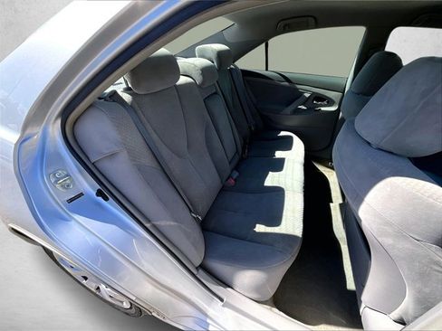 Used 2009 Toyota Camry LE image 26