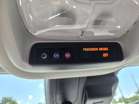 Used 2024 Chevrolet TrailBlazer LT FWD image 31