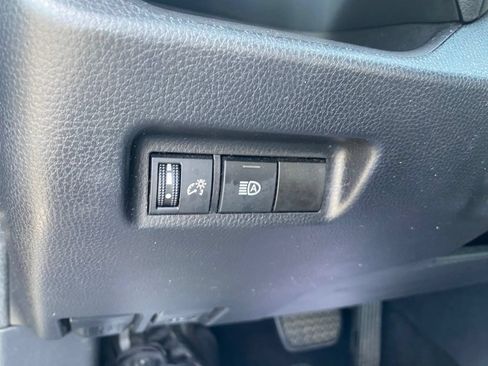 Used 2021 Toyota RAV4 XLE FWD image 26