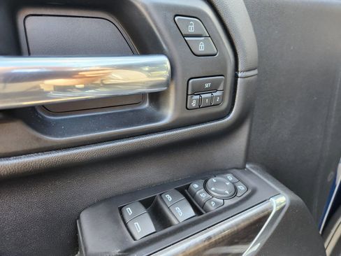 Used 2020 Chevrolet Silverado 2500 LTZ w/ LTZ Plus Package image 29