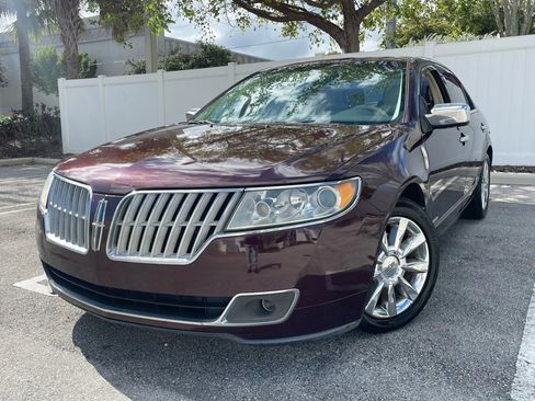 Used 2011 Lincoln MKZ Hybrid Sedan 4D image 2