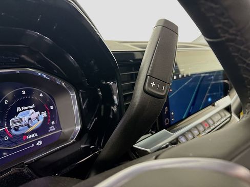 New 2025 GMC Sierra 3500 SLT w/ SLT Premium Package image 17